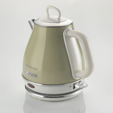 pol_pl_Czajnik-elektryczny-Ariete-Vintage-Piccolo-2868-03-Bezowy-18371_1.jpg