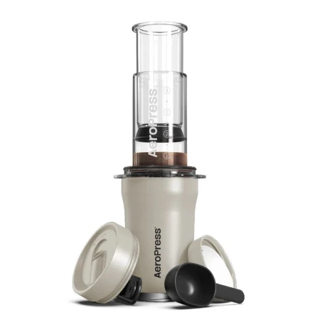 pol_pl_Zaparzacz-do-kawy-AeroPress-Go-Plus-Kremowy-21435_3.jpg