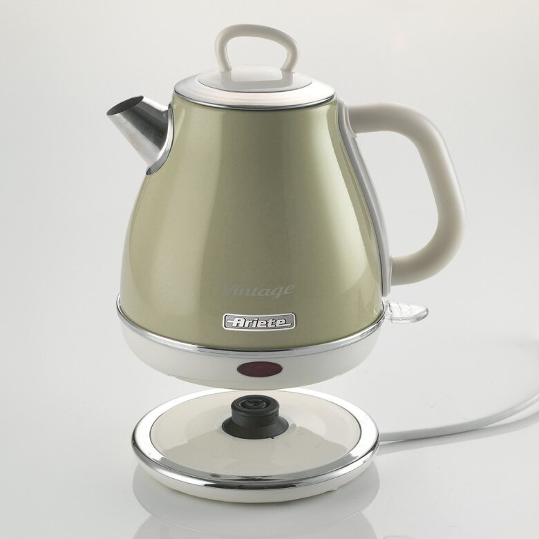 pol_pl_Czajnik-elektryczny-Ariete-Vintage-Piccolo-2868-03-Bezowy-18371_2.jpg