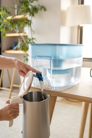 pol_pl_Dystrybutor-z-filtrem-BRITA-FLOW-MAXTRA-PRO-Pure-Performance-Niebieski-25747_1.jpg